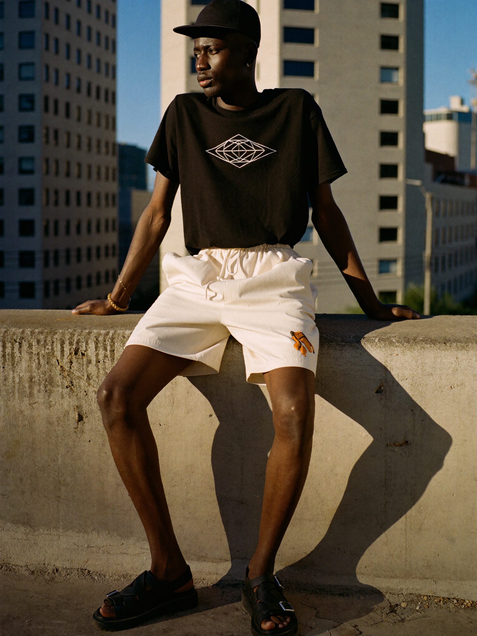Conjunto camiseta Noite e shorts Osso